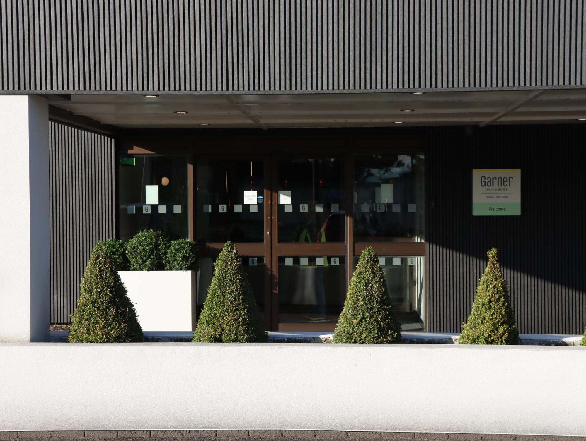 Garner Preston Samlesbury By Ihg