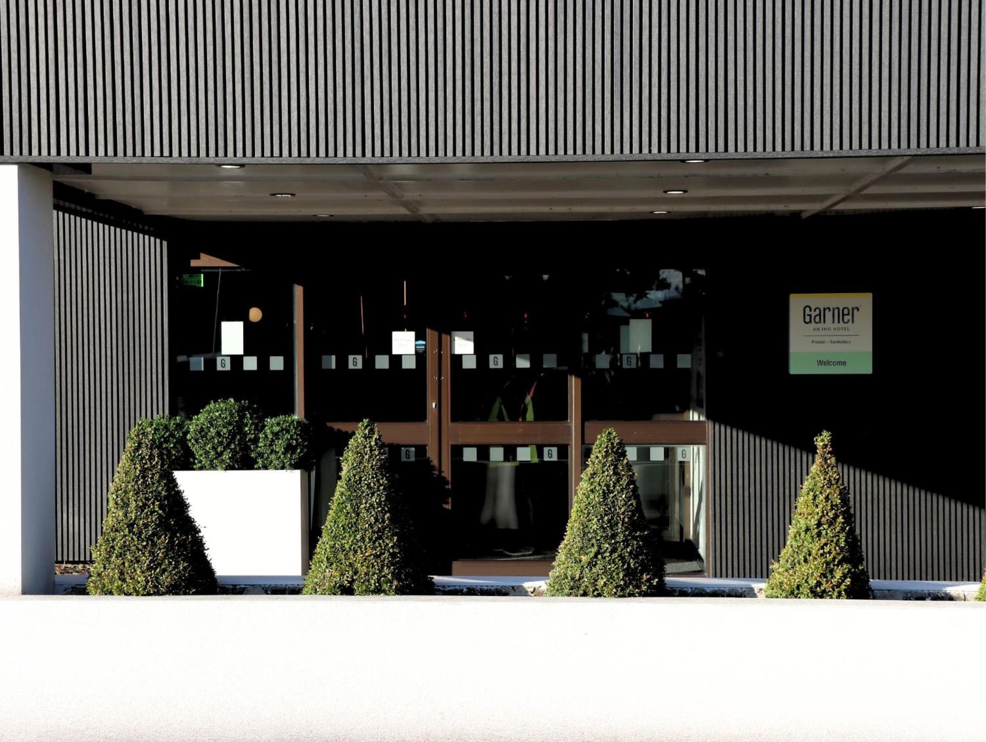 Отель Garner Preston Samlesbury By Ihg Престон