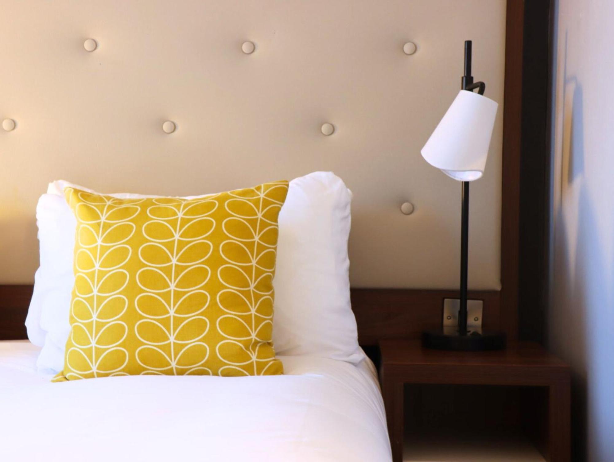 Garner Preston Samlesbury By Ihg Престон